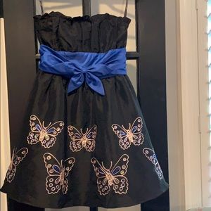 Betsy Johnson Size 6 party dress!